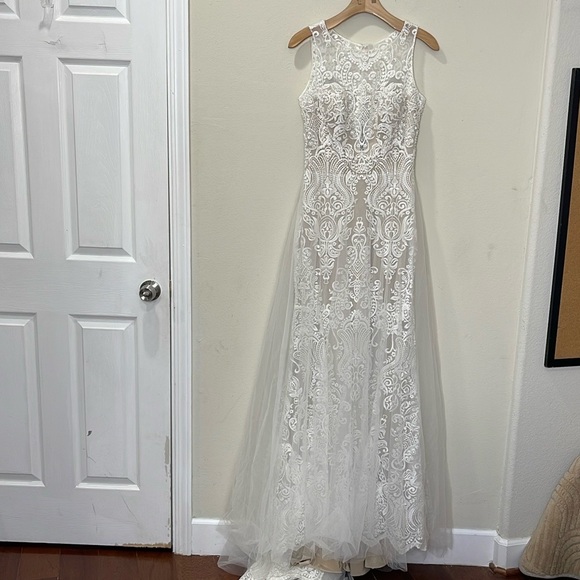 Allure Bridals Wedding Gown 8588 main image 1